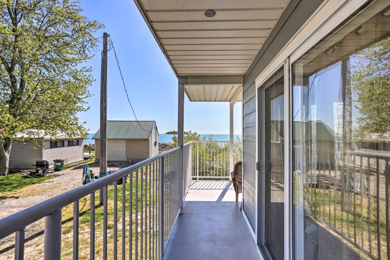 Апартаменты Waterfront Bass Island Retreat With Balcony And Tv Пут-ин-Бей Экстерьер фото