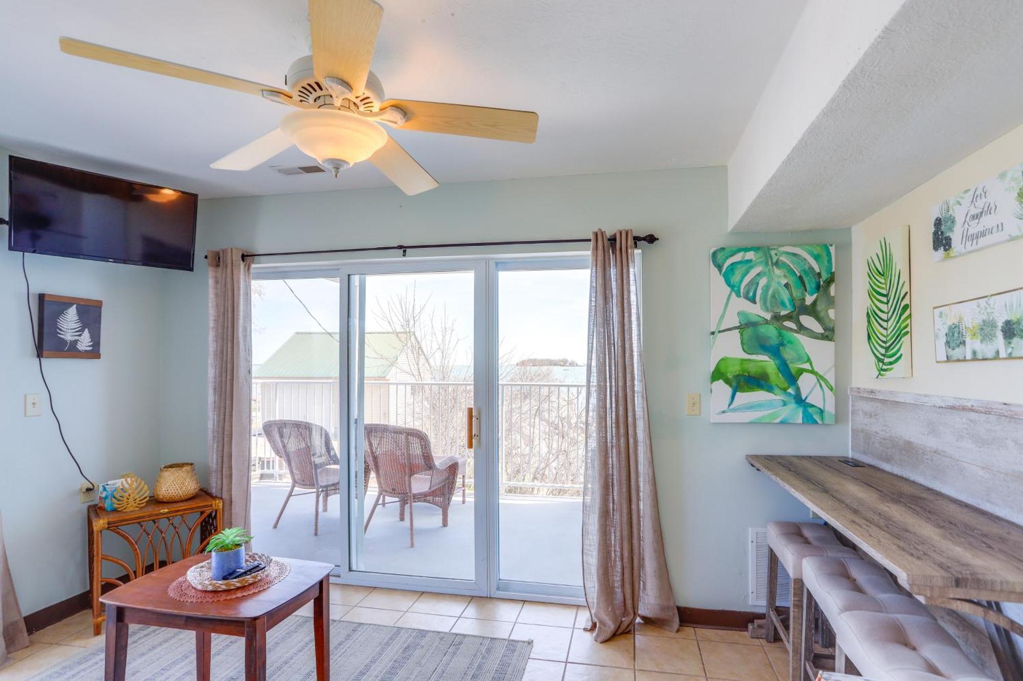 Апартаменты Waterfront Bass Island Retreat With Balcony And Tv Пут-ин-Бей Экстерьер фото